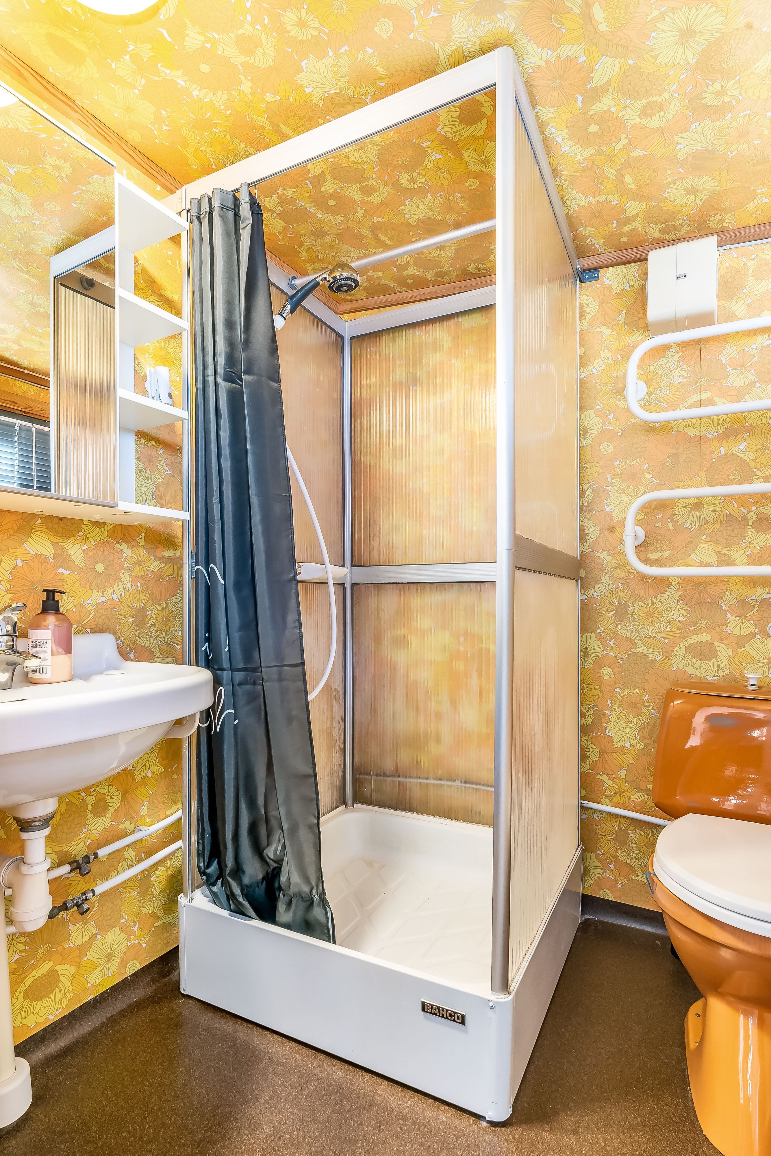 Badrum i gäststugan