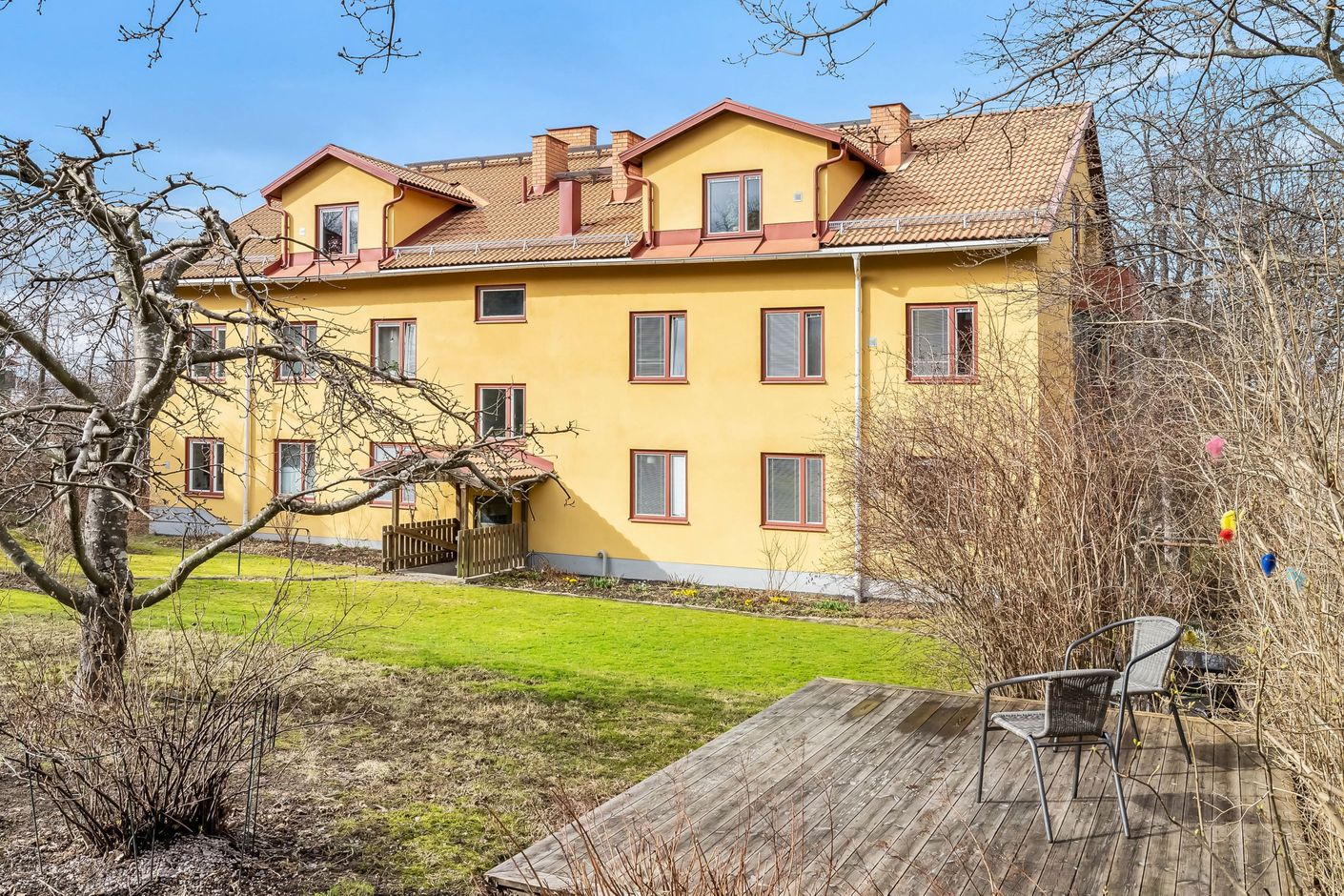 Trevlig uteplats på innergården