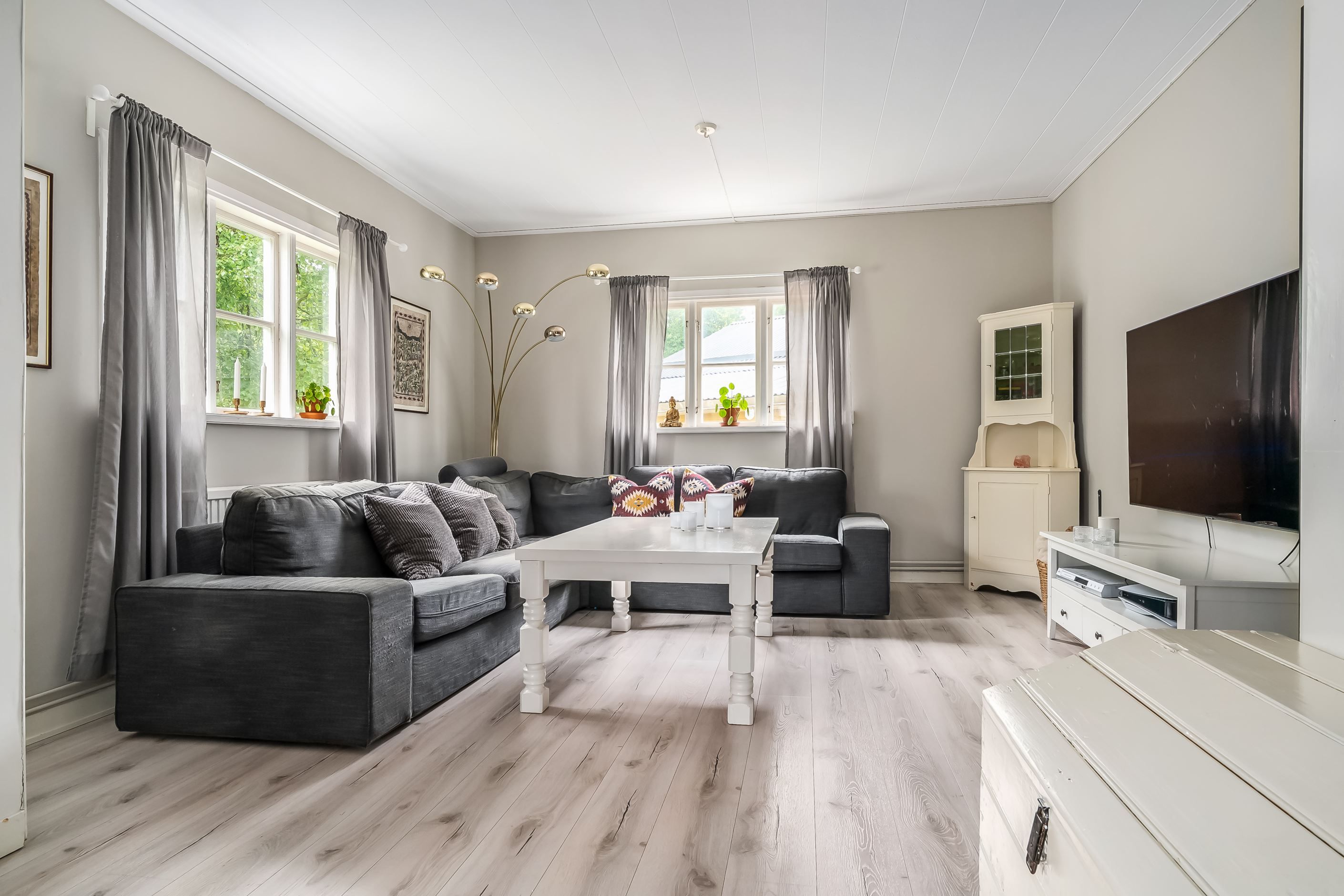 Vardagsrum som även kan nyttjas som sovrum vid behov