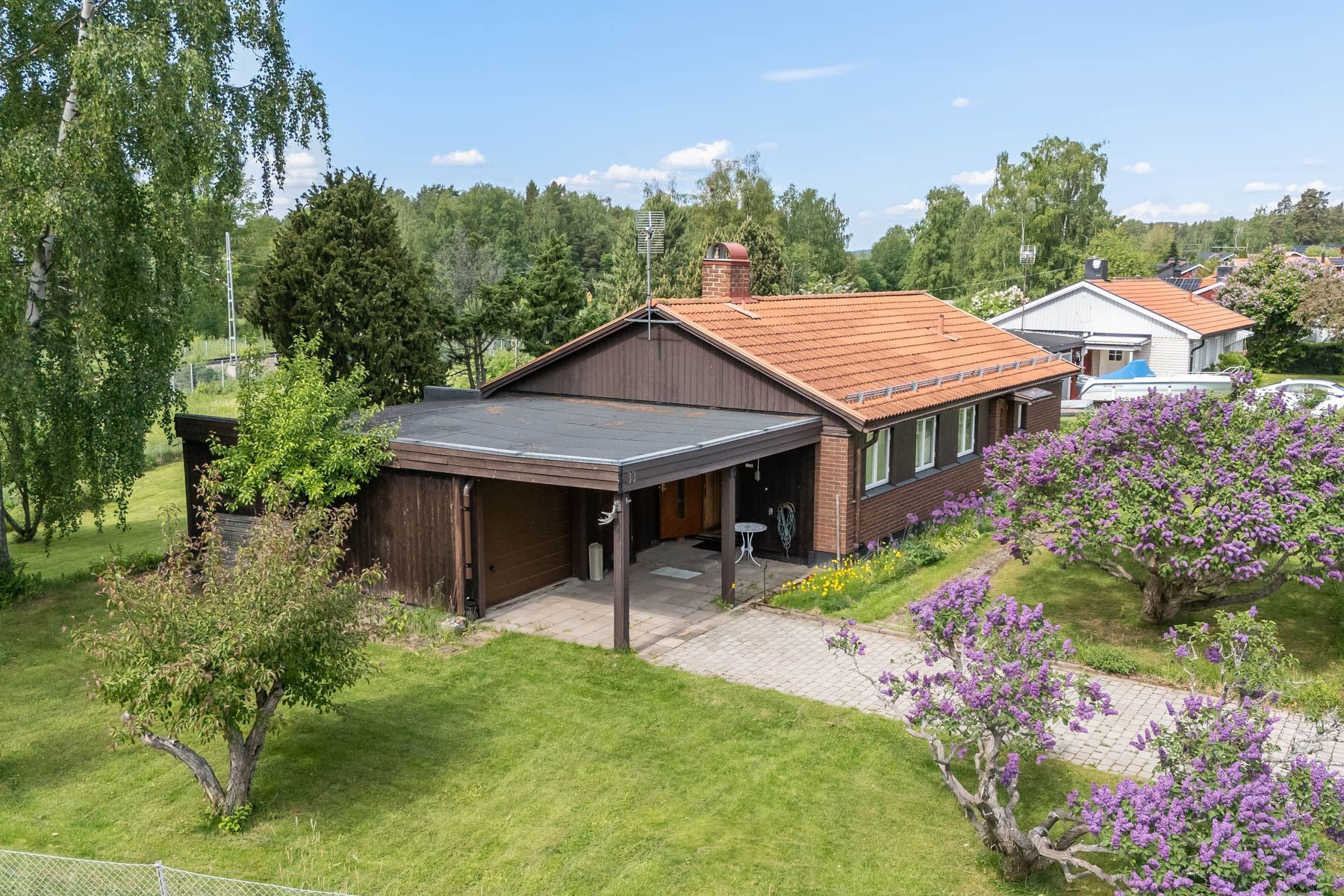 Välkommen till Ängsvägen 33