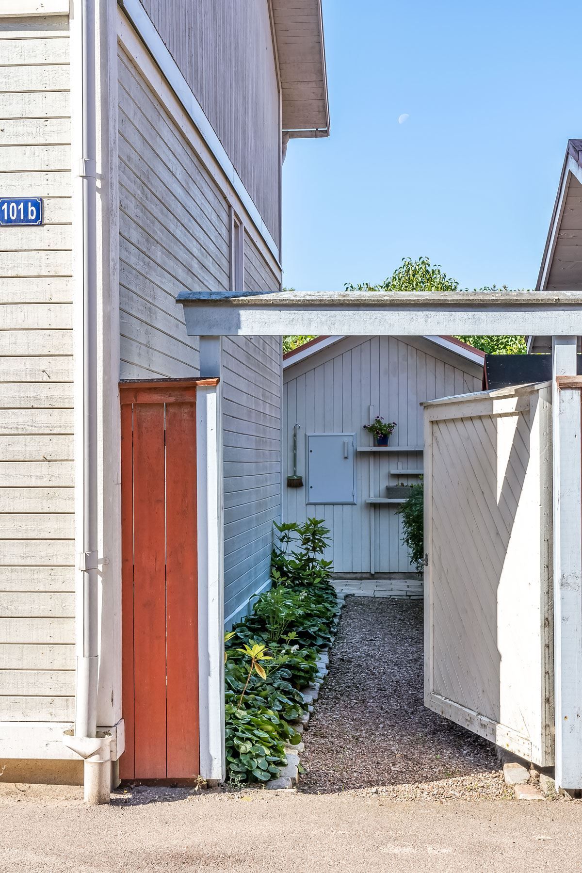 Ingång från Åsgatan